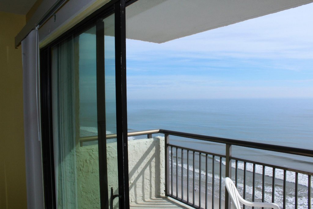 Фото Bluewater Resort