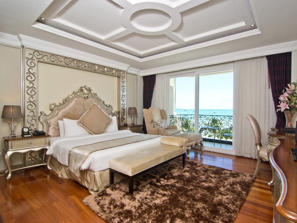 Фото LK The Empress Pattaya