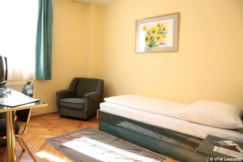 Фото Hotel Bara Budapest