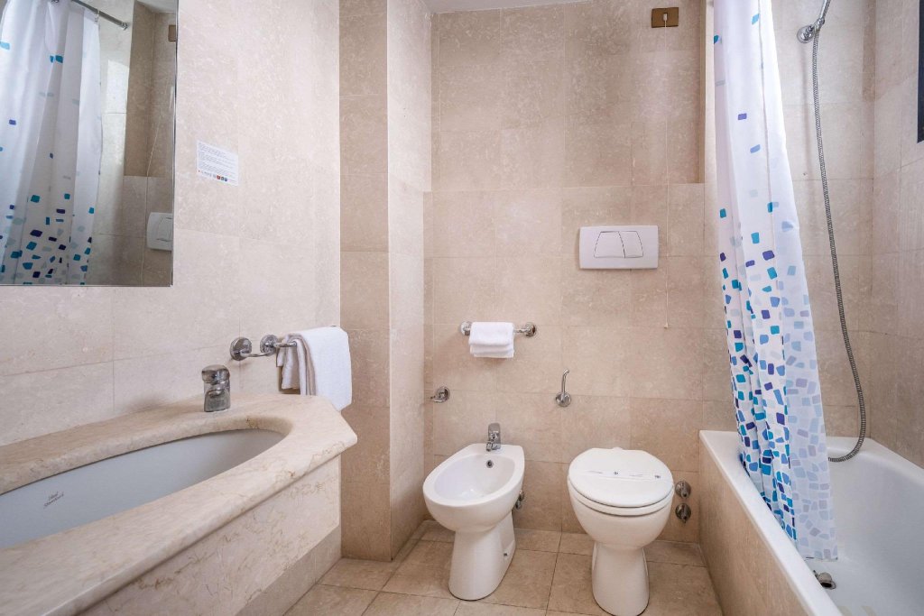 Фото Quality Hotel Rouge et Noir Roma