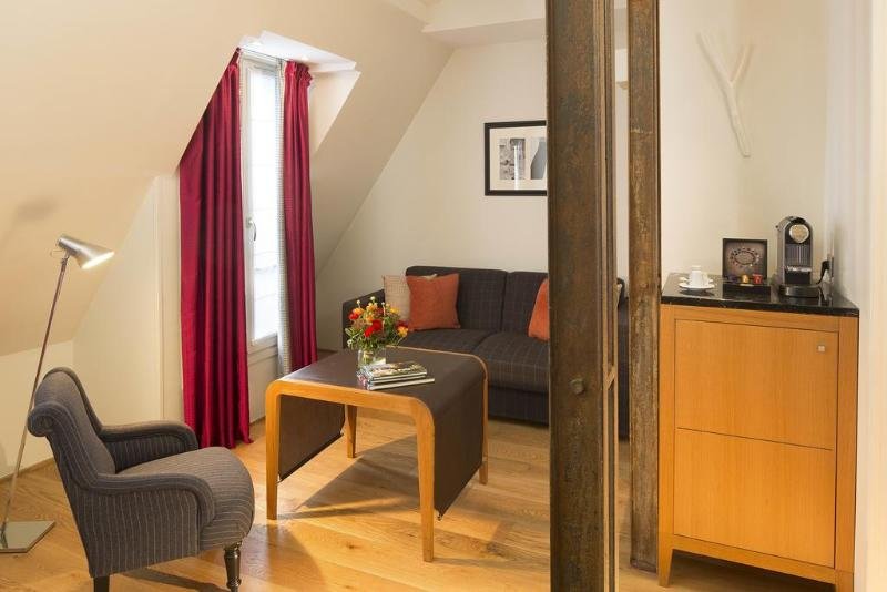 Фото Le Six Paris Hôtel & Spa