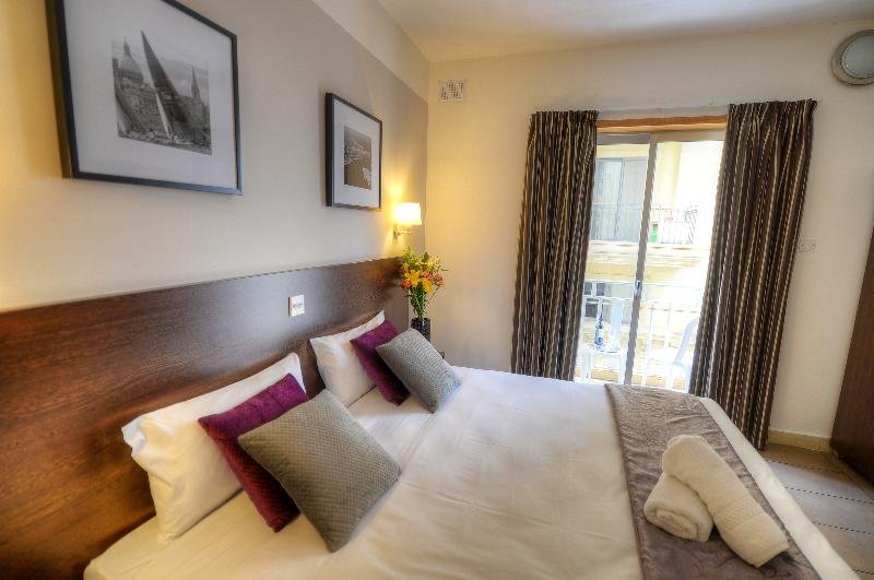 Фото Carlton Hotel