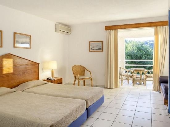 Фото Cape Kanapitsa Hotel & Suites