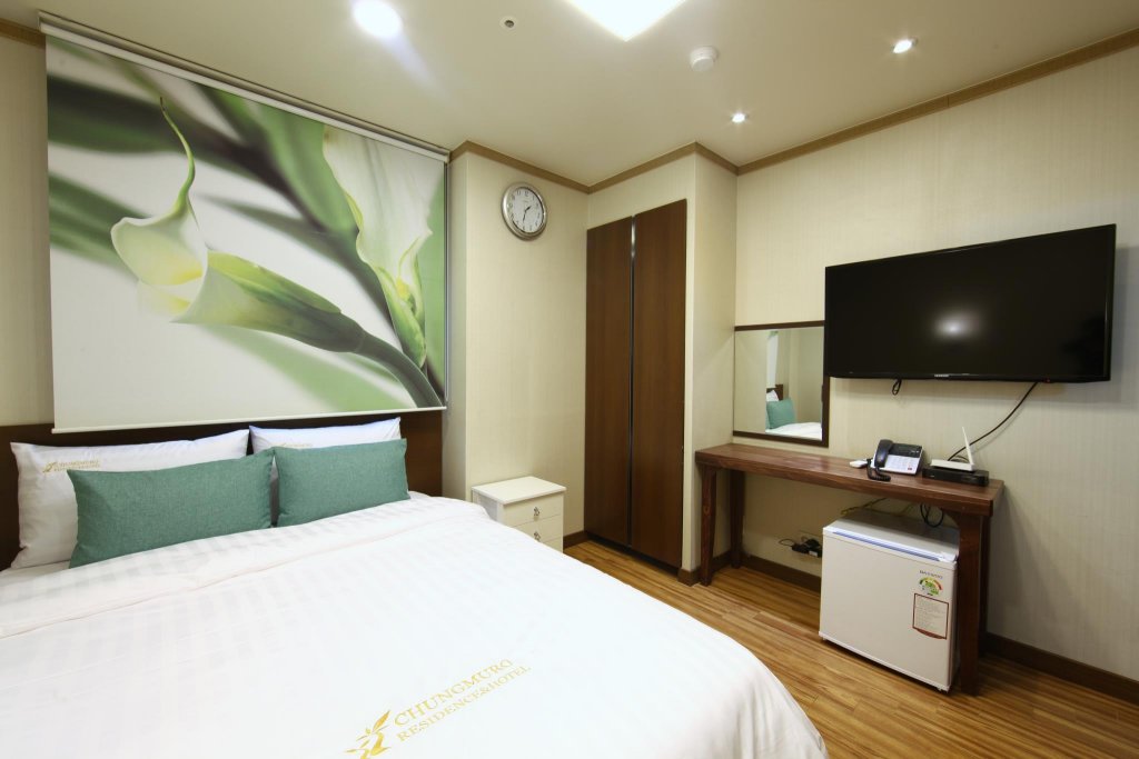 Фото Myeongdong Merlin Hotel