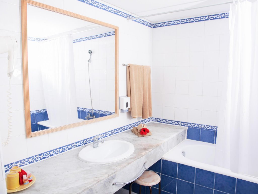 Фото Hotel Nesrine