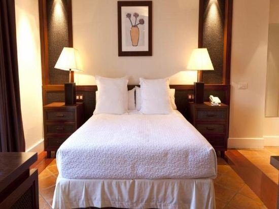 Фото Hotel Les Rotes