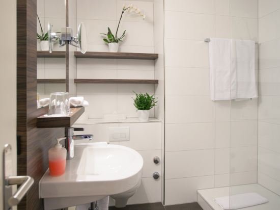 Фото Hotel Roter Turm