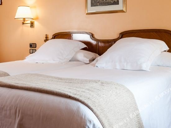 Фото Wellington Hotel & SPA Madrid