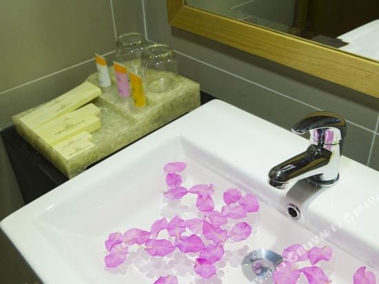 Фото Dendro Gold Hotel