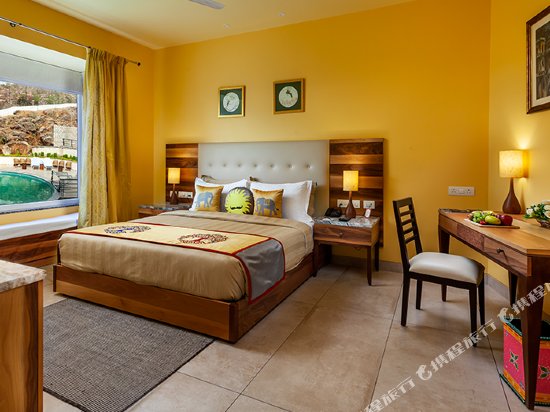 Фото JuSTa Sajjangarh Resort & SPA