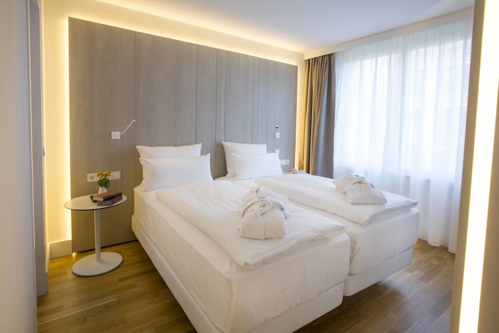 Фото Nh Collection Hamburg City