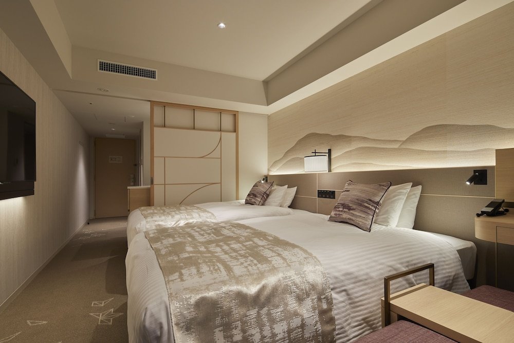 Фото Keio Prelia