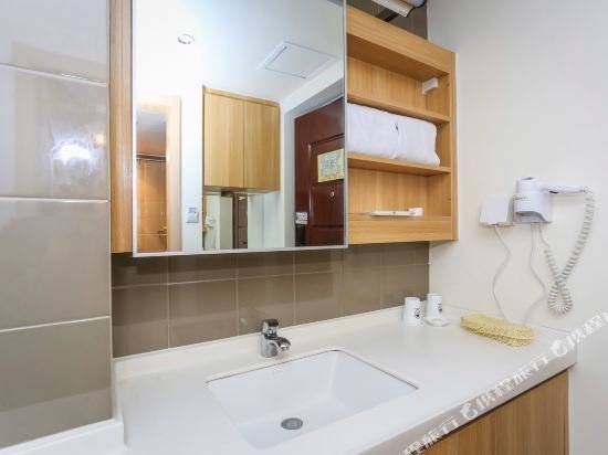 Фото GreenTree Inn Chengdu high-tech Development West Zone Shidai Tian Street Express Hotel