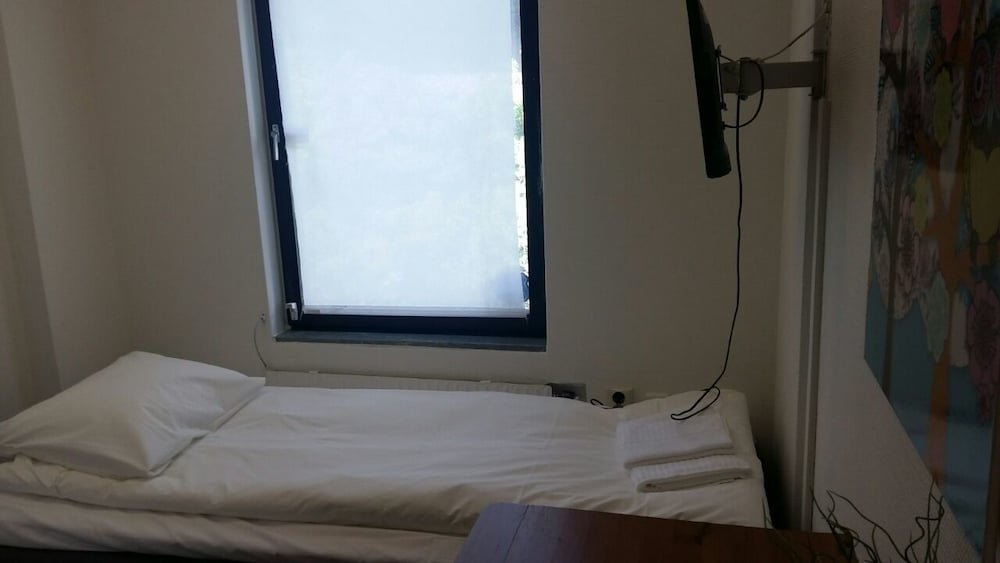 Фото Metro Hotel