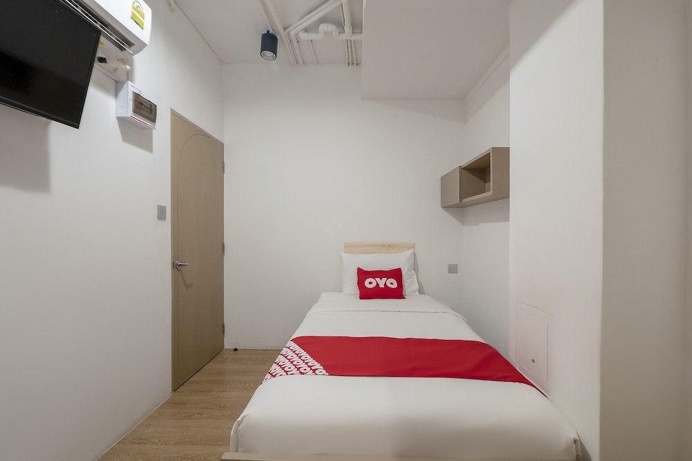 Фото Oyo 982 Charurat Suite