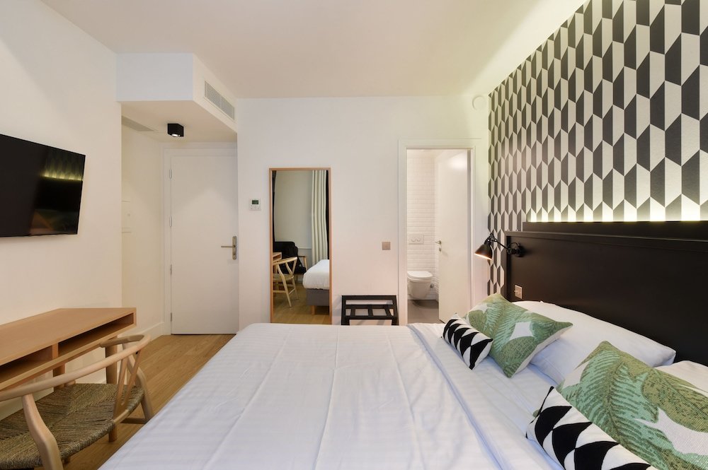 Фото The Pax Hotel