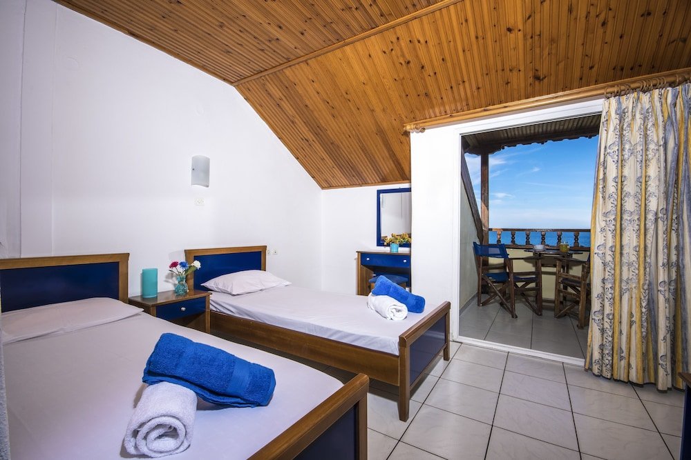 Фото Hotel Vlassis