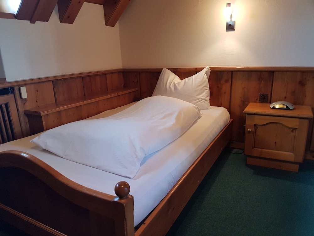 Фото Hotel zum Kreuz