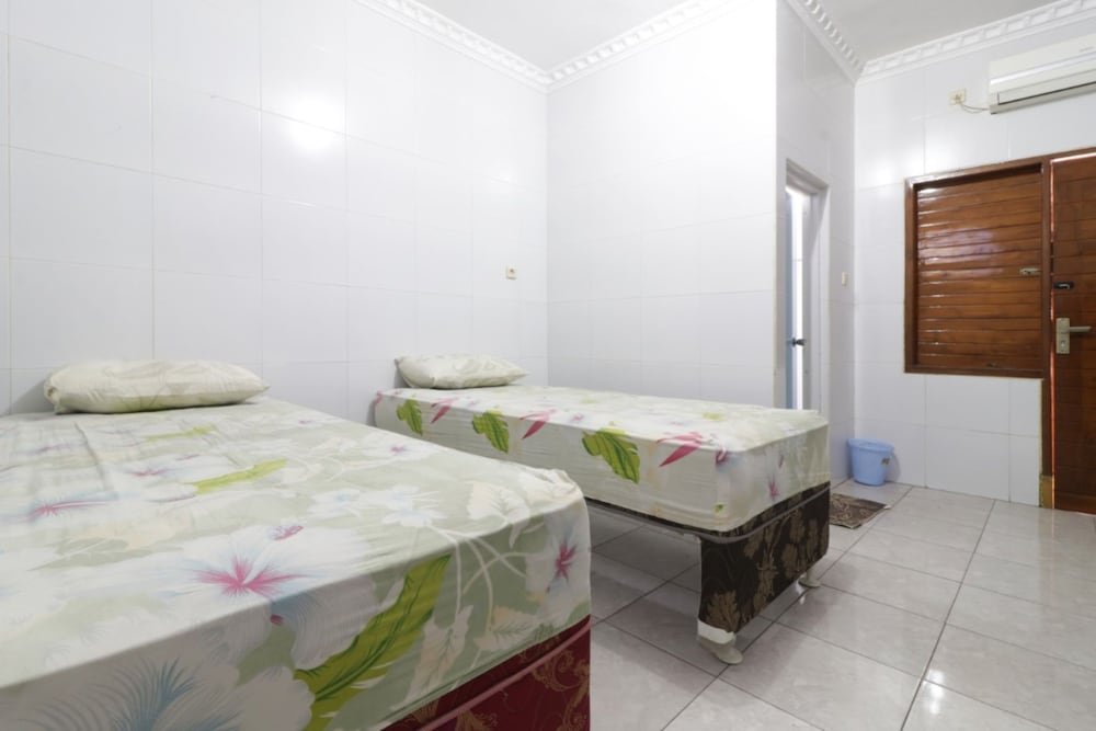 Фото Hotel Graha Indah Surabaya