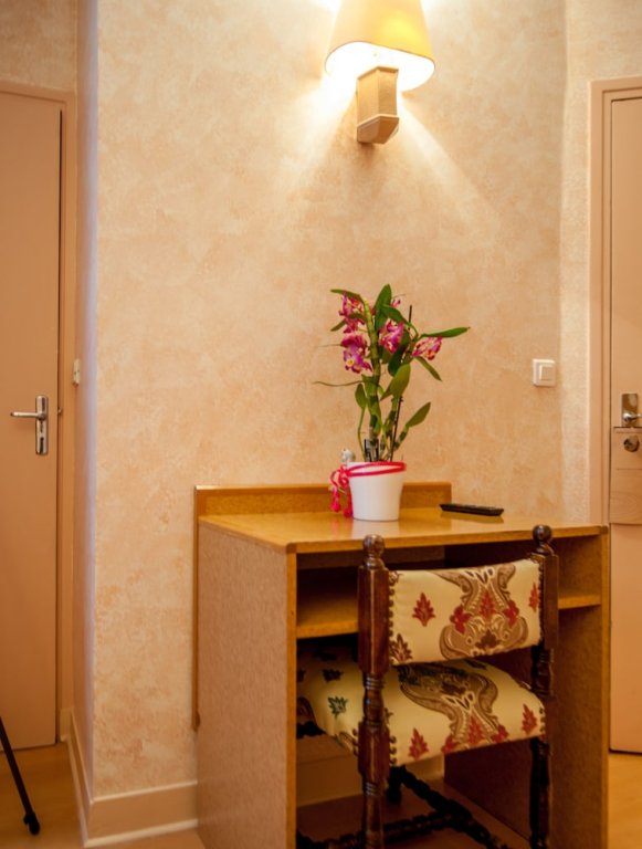 Фото Hôtel Leonard de Vinci