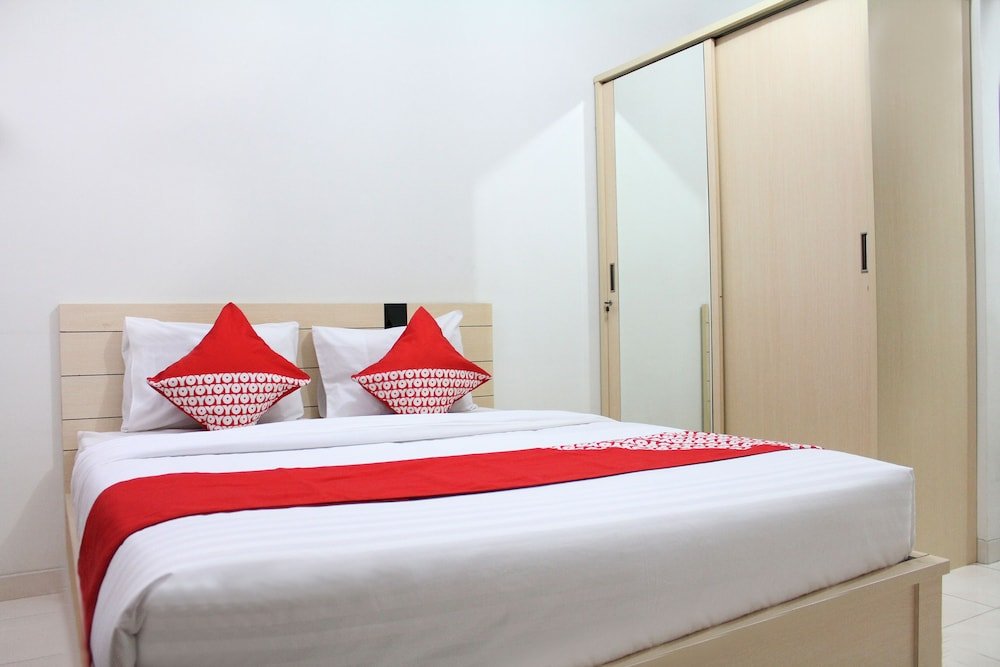 Фото Oyo 266 Margonda Residence 5