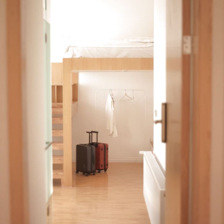 Фото White waltz