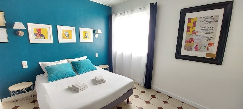 Фото Hotel La Croisette & Restaurant Bistrot Gantier