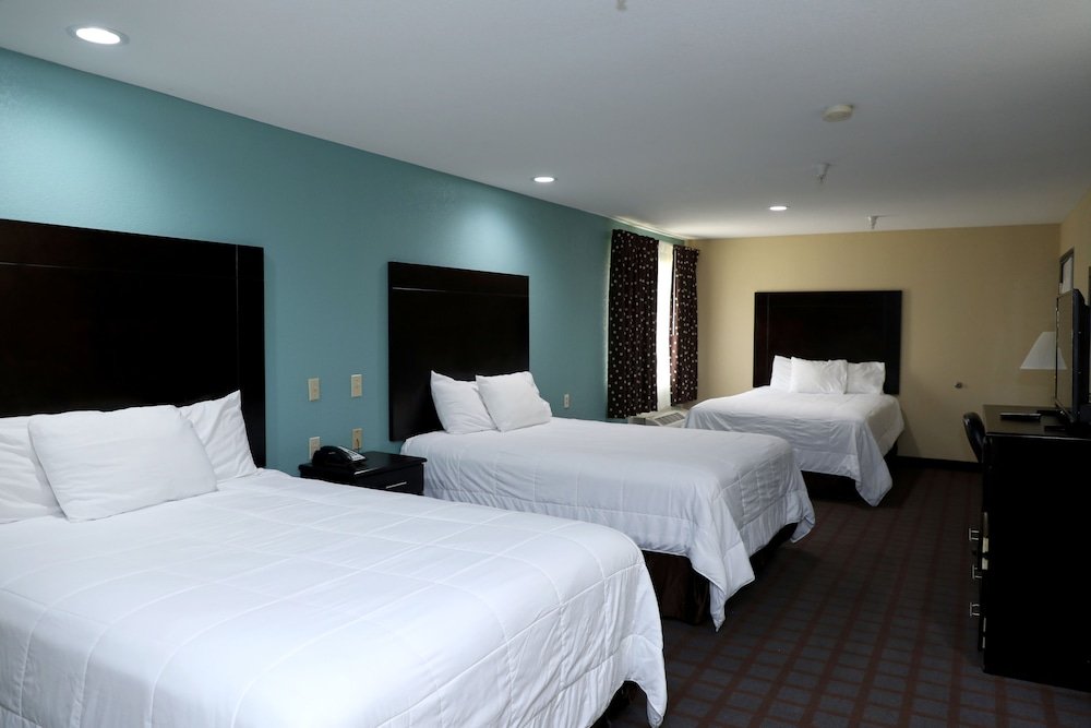 Фото Ranger Inn and Suites