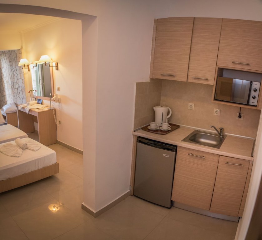 Фото Perla Hotel Halkidiki