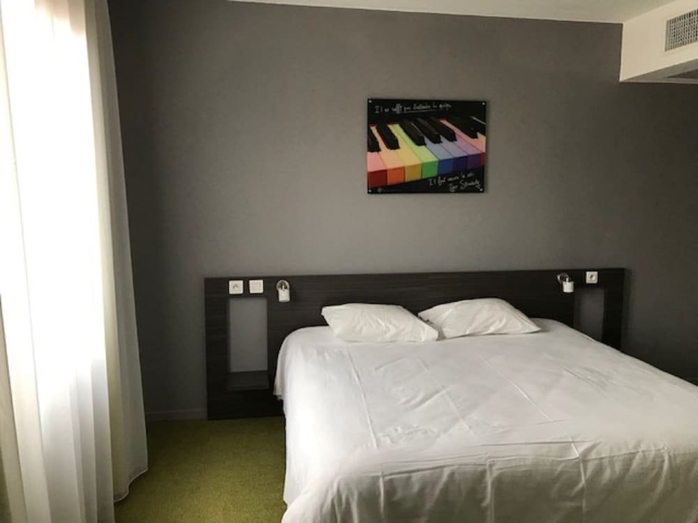 Фото Hôtel Le Cousture