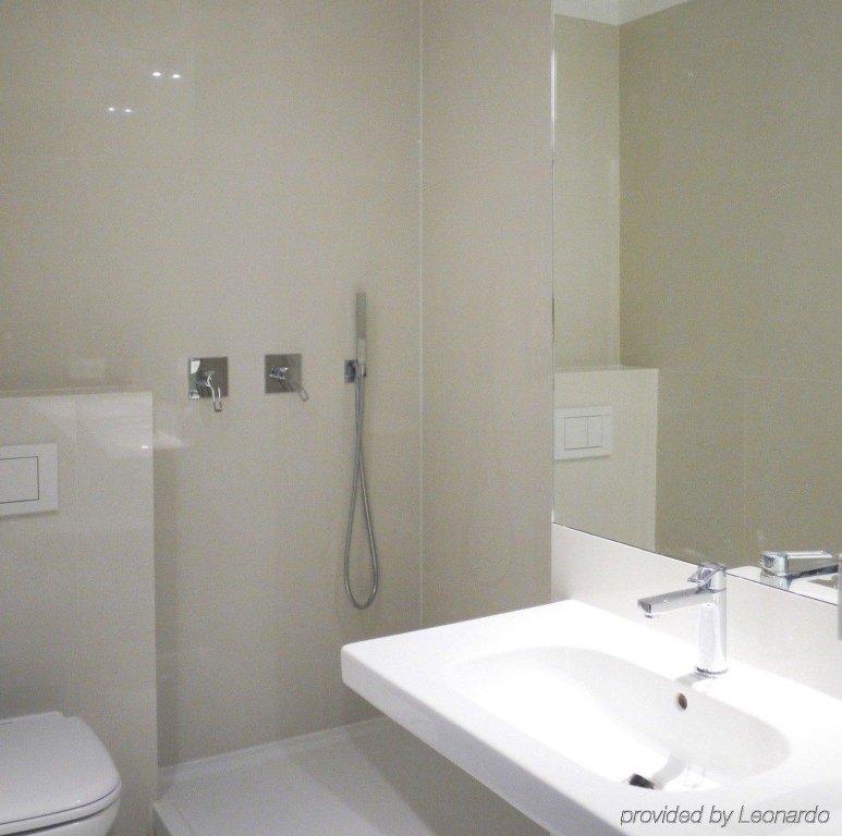 Фото Neufchatel Belgian Hotel