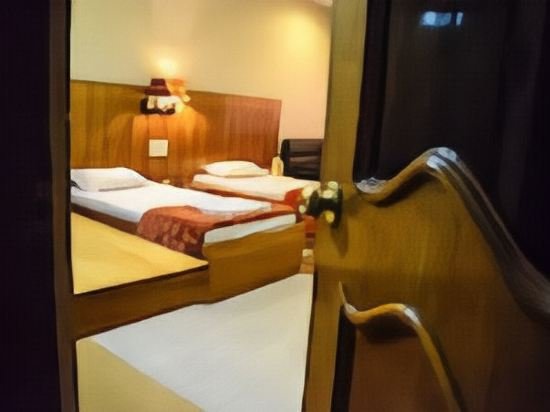 Фото Hotel Aryan