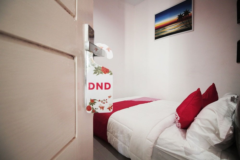 Фото Oyo 530 Guest House Omah Anakku Syariah