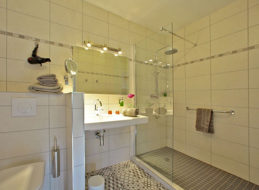 Фото Hôtel Le Quatorze