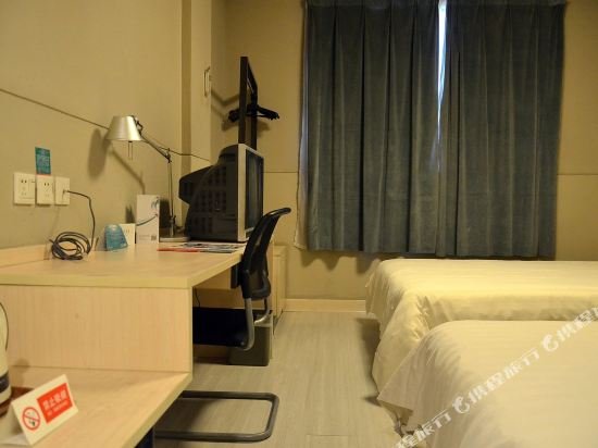 Фото Jinjiang Inn Wuhan Hankou Train Station