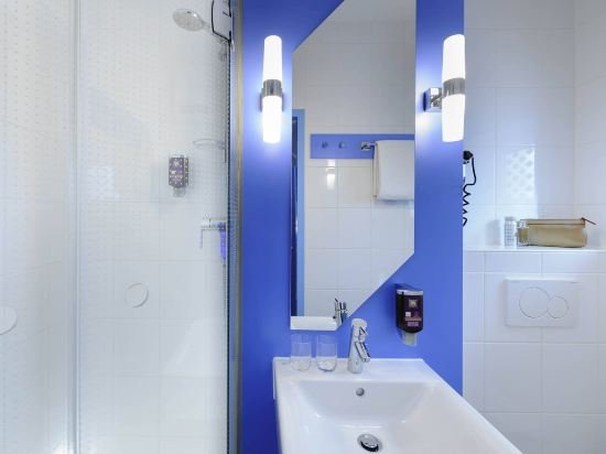 Фото B&b Hotel Bremen-Altstadt