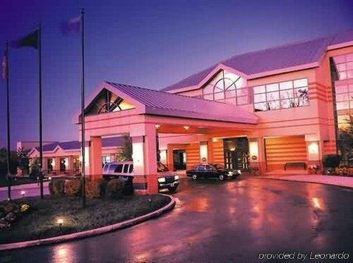Гостиница Desmond Hotel Malvern, a DoubleTree by Hilton