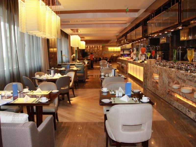 Фото Howard Johnson Tianyu Plaza Yingtan