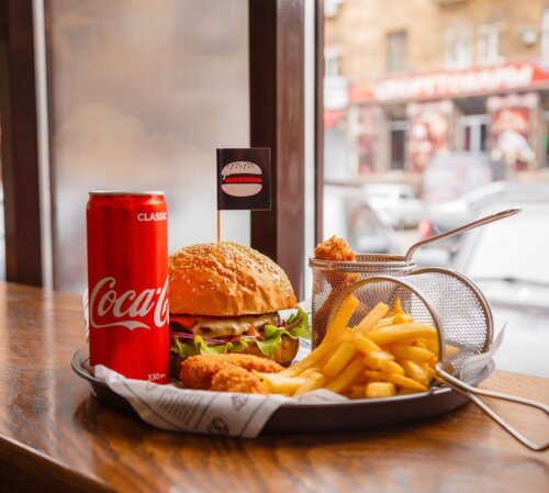 M burger deals