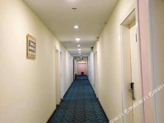 Фото 7 Days Inn Wuhan Baibuting Garden Branch