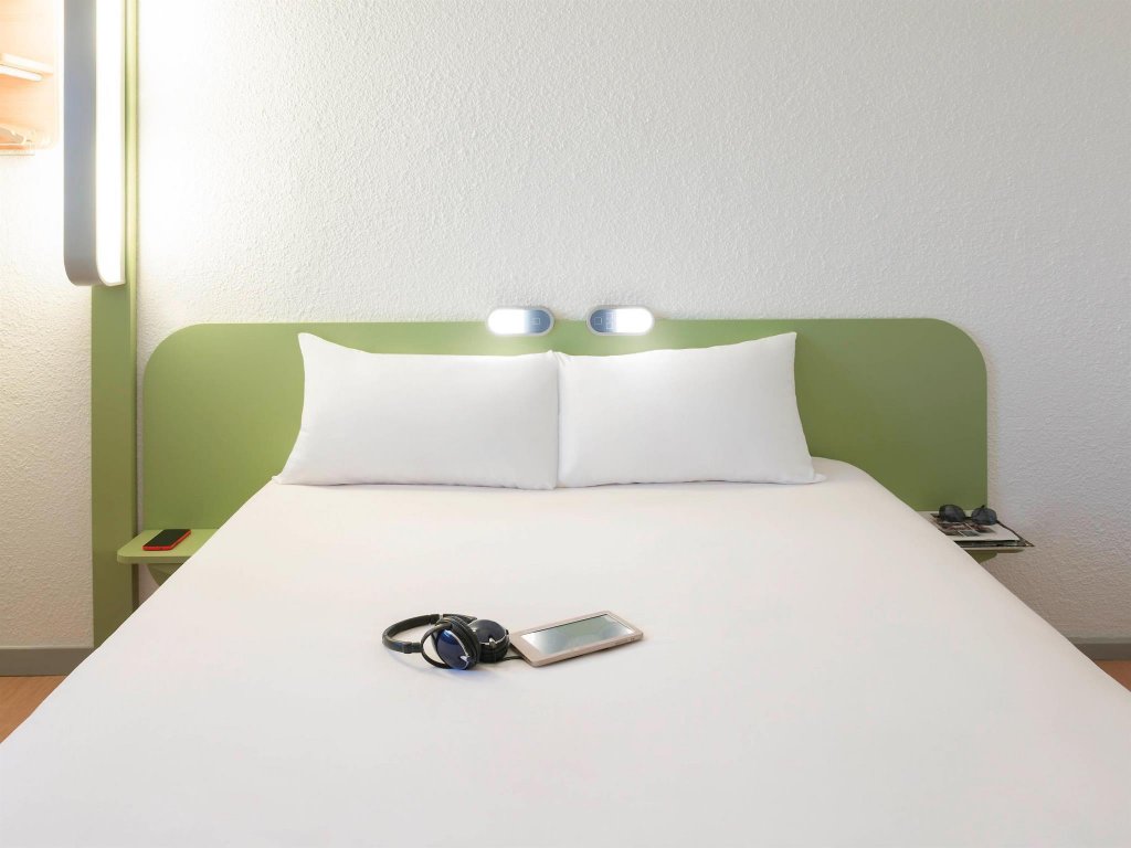 Фото Ibis Styles Lyon Confluence