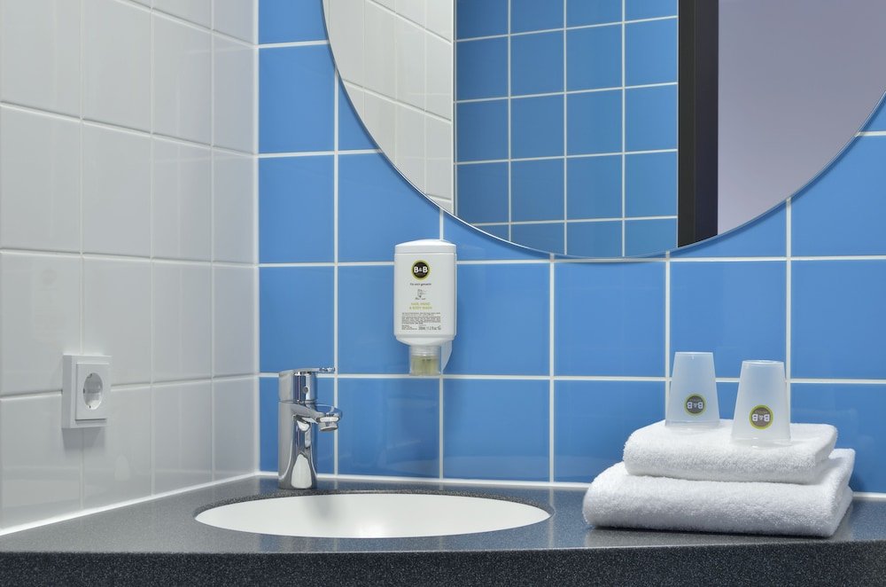 Фото B&b Hotel Duisburg Hbf-Süd