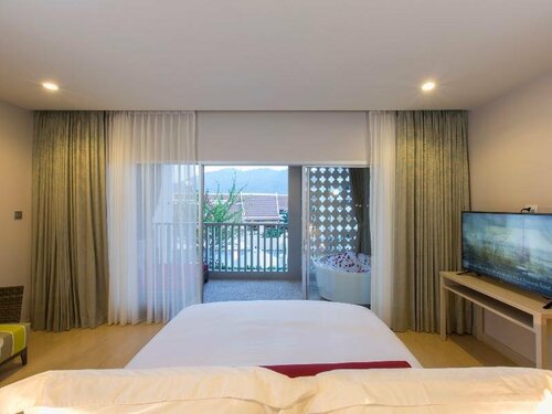 Гостиница Ramada by Wyndham Phuket Deevana Patong - Sha Extra Plus