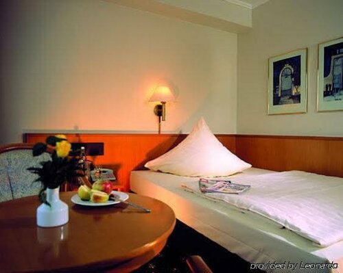 Гостиница Karaman Group Hotel в Нижней Саксонии