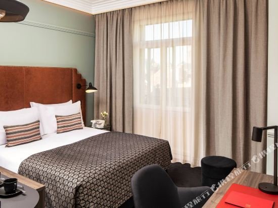 Фото Maison Rouge Hotel