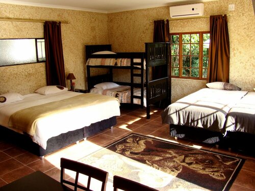 Гостиница Eagle Crest Executive Lodge