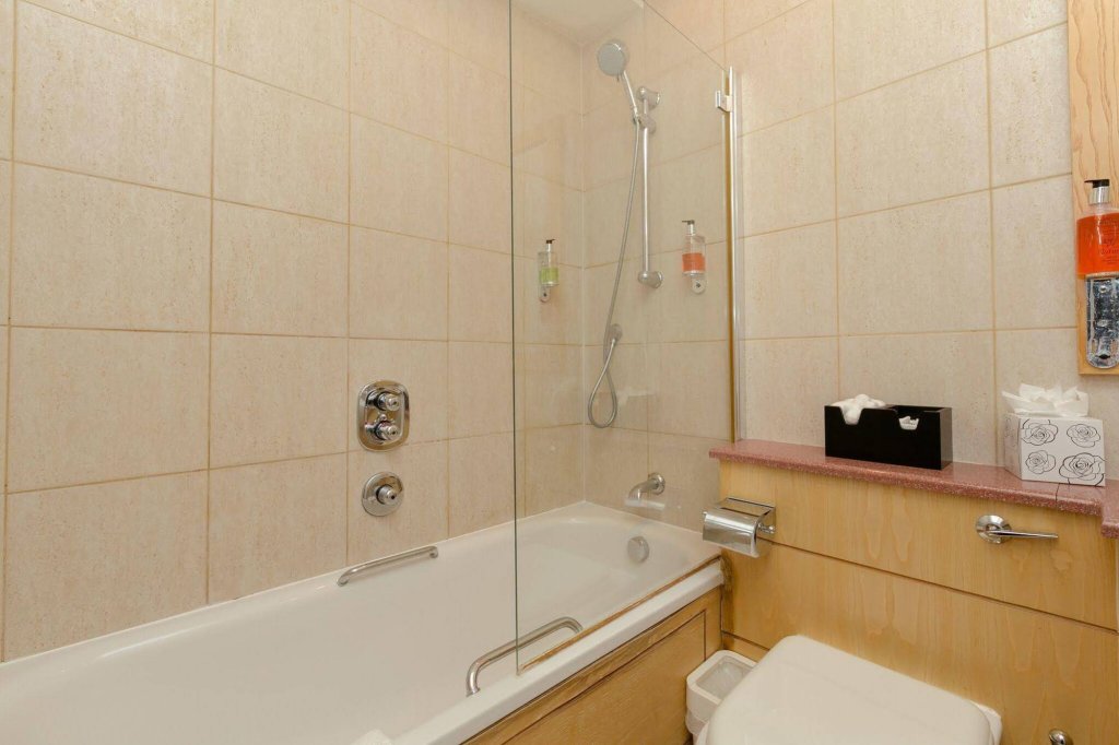 Фото Croft Court Hotel