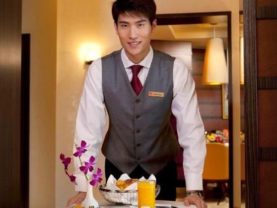 Фото Resorts World Sentosa - Crockfords Tower