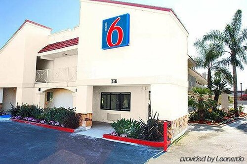 Гостиница Motel 6 Carlsbad, Ca - East в Карлсбаде