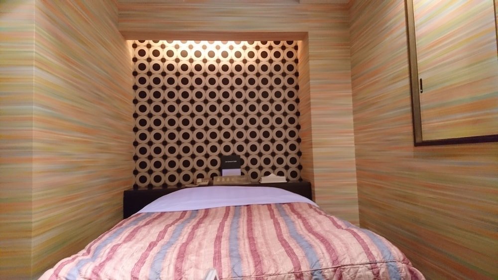 Фото Hotel Eris Hakata - Adult Only